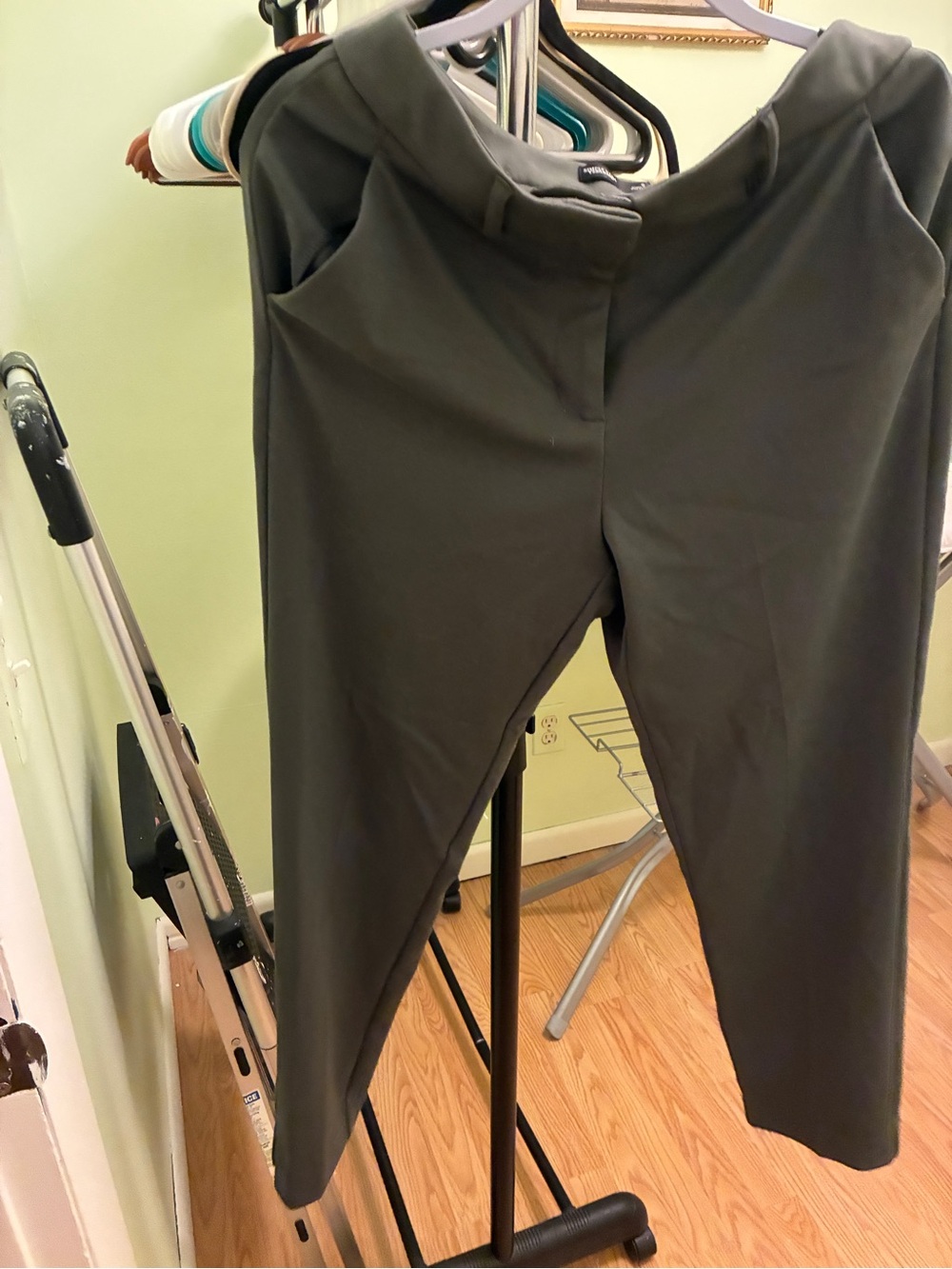 Simply Vera Vera Wang green Dress Pants